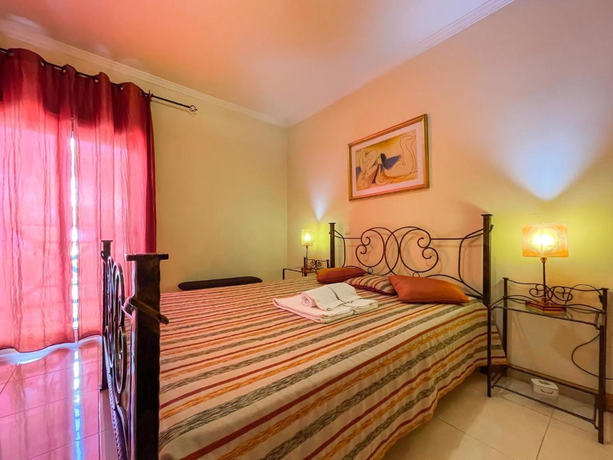 Apartment Old Town Center Albufeira Walk To Beach Extérieur photo