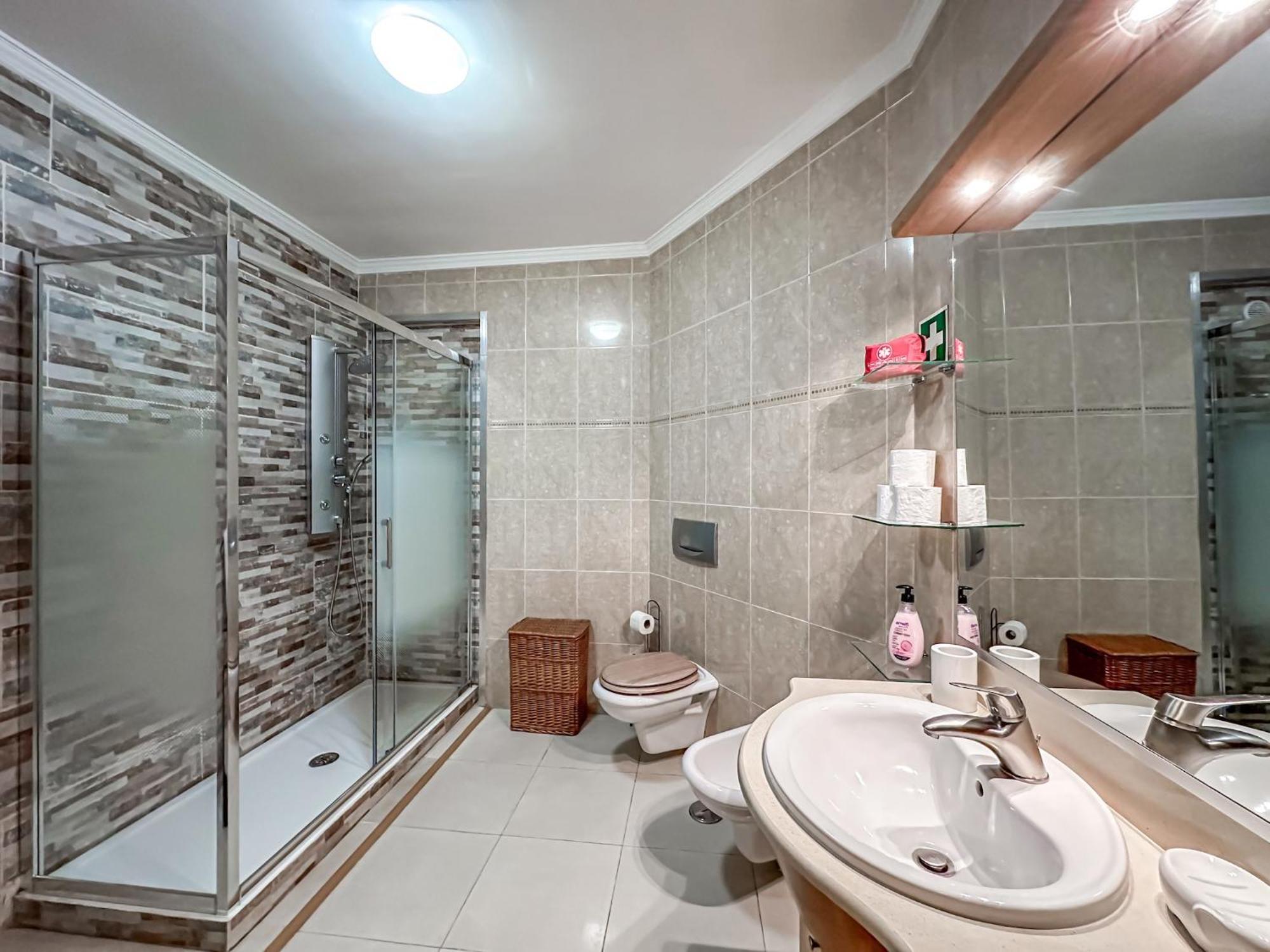Apartment Old Town Center Albufeira Walk To Beach Extérieur photo